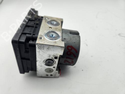 Used ABS pump RENAULT MEGANE IV Hatchback (B9A/M/N_) 1.5 dCi 110 (B9A3) (110 hp) 32750148