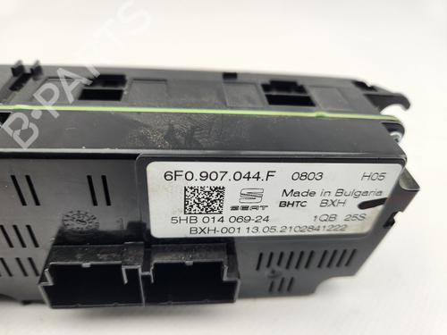 comando-clima-seat-arona-kj7-kjp-2017-31587022 main image