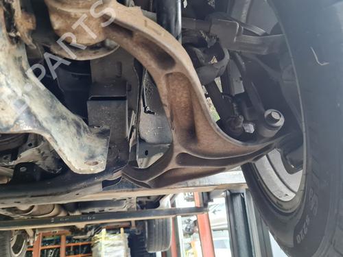 Venstre fortil bærearm DODGE NITRO [2006-2012]  22373461