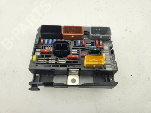Used Fuse box CITROËN BERLINGO MULTISPACE (B9) 1.6 HDi 75 / BlueHDi 75 (75 hp) 31042156