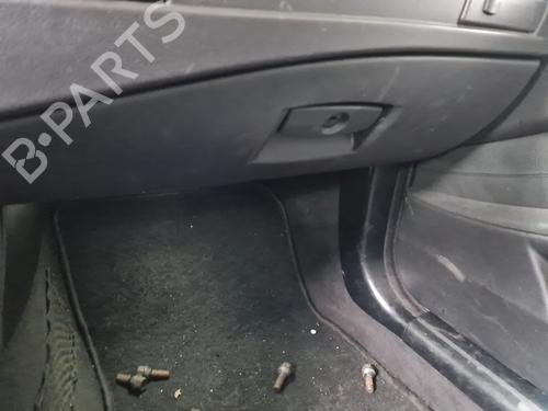 Used Glove box BMW 5 Touring (E61) 530 d (218 hp) 21650715