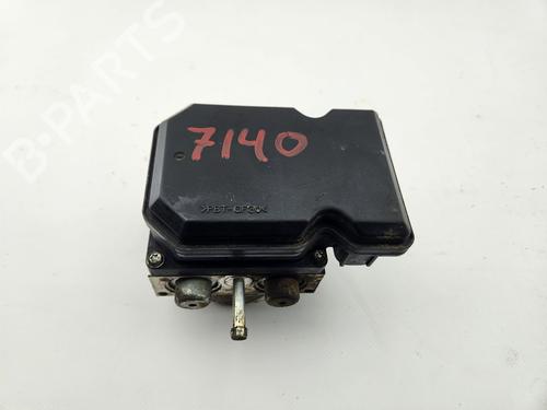 Used ABS pump NISSAN X-TRAIL II (T31) 2.0 dCi 4x4 (150 hp) 21658457