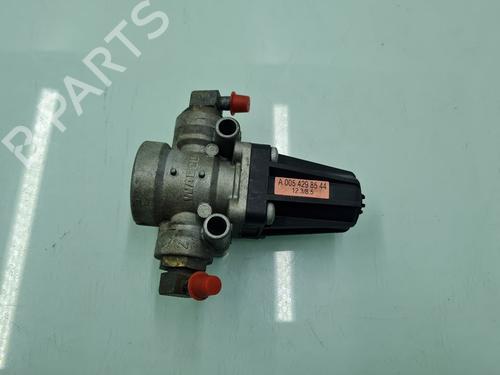Used Electronic module Electronic module MERCEDES-BENZ VARIO Cab with engine 615 D, 616 D (669.599, 669.899) (156 hp) 22649102 22649102