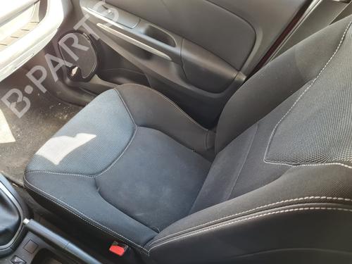 Used Right front seat RENAULT CLIO IV (BH_) [2012-2021]  21653621