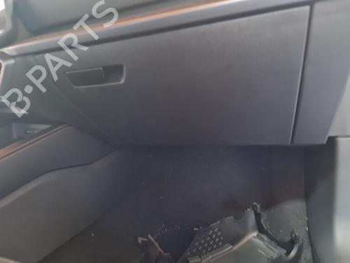 Used Glove box Glove box 39076782 39076782