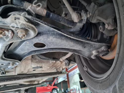 Used Left front suspension arm PEUGEOT 208 I (CA_, CC_) [2012-2021]  23228781