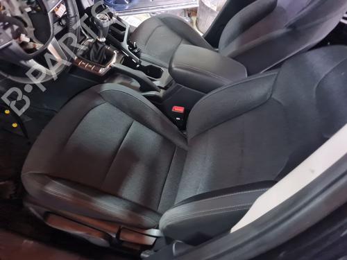 Used Left front seat Left front seat SSANGYONG KORANDO (C300) 1.5 4WD (150 hp) 33215714 33215714