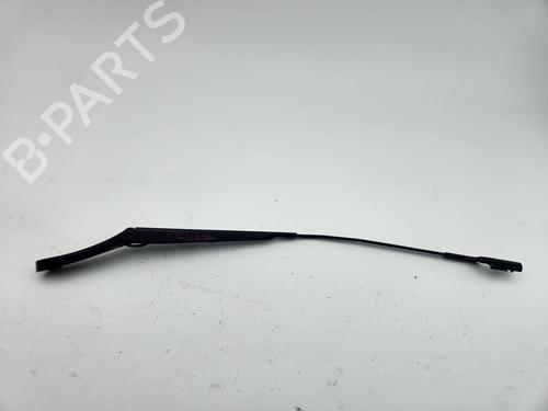 Used Front windshield wiper arm VW TIGUAN ALLSPACE (BW2, BJ2) 2.0 TDI (150 hp) 29704816