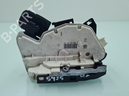 front-right-lock-seat-leon-st-5f8-5k1837016e-2012-2013-2014-2015-2016-2017-2018-2019-2020-21764216 main image