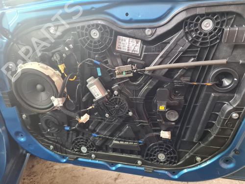 Used Front right window mechanism Front right window mechanism HYUNDAI i30 FASTBACK (PDE, PDEN) [2017-2026] 30882526 30882526