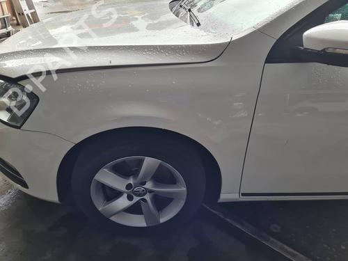 Used Left front fenders VW PASSAT B7 (362) [2010-2016]  21641880