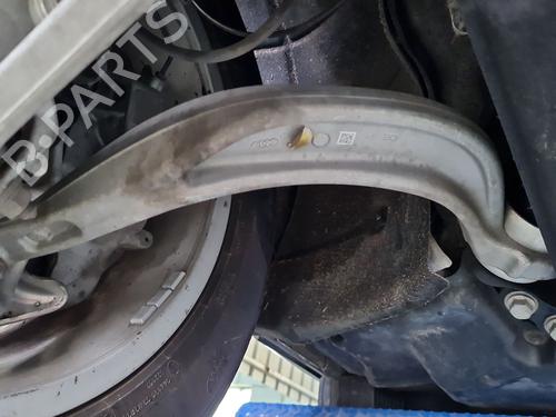 Used Right front suspension arm Right front suspension arm AUDI Q5 (FYB, FYG) 40 TDI Mild Hybrid quattro (204 hp) 37518740 37518740