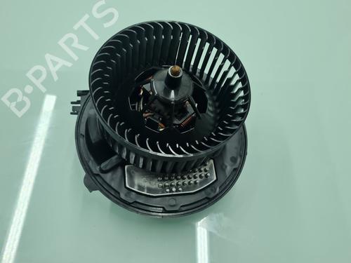 Used Heater blower motor AUDI A3 Sportback (8VA, 8VF) 1.6 TDI (110 hp) 21638404