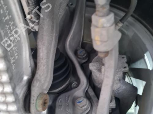 Used Right front steering knuckle JAGUAR F-PACE (X761) 2.0 Ti4 AWD (250 hp) 31062686