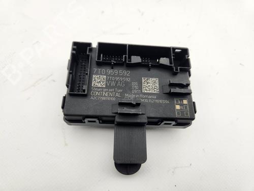 BP31841006M83 main image