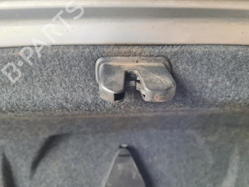 Used Tailgate lock AUDI A4 B6 (8E2) 2.5 TDI quattro (180 hp) 22649136