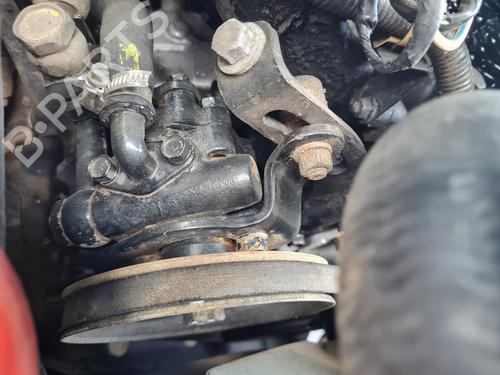 Used Steering pump NISSAN TERRANO II (R20) 2.7 TDi 4WD (125 hp) 21657338