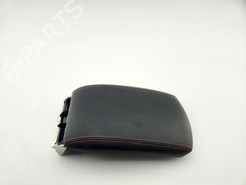 Used Armrest / Center console PEUGEOT 308 II (LB_, LP_, LW_, LH_, L3_) [2013-2021]  28568664