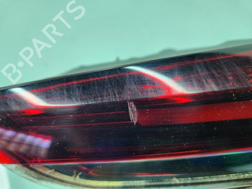 Used Right tailgate light Right tailgate light RENAULT CAPTUR II (HF_) TCe 140 (HFN0) (140 hp) 29728557 29728557