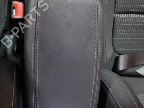 armrest-center-console-kia-stonic-yb-2017-37991871 main image