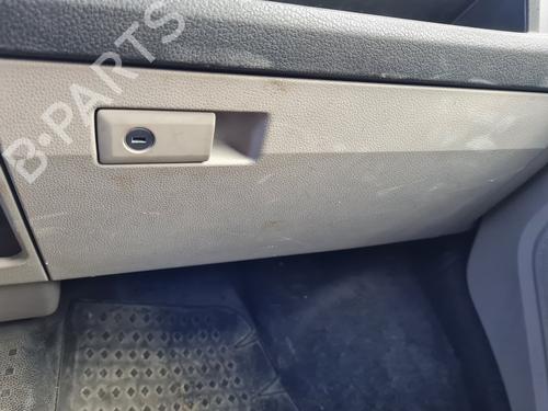 glove-box-vw-transporter-t6-van-sga-sgh-sha-shh-2015-21643703 main image