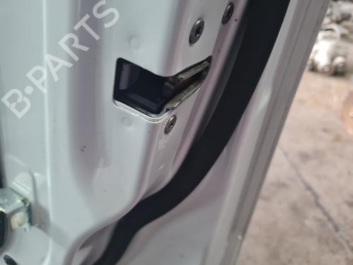 front-right-lock-jeep-renegade-suv-bu-b1-bv-2014-32033874 main image