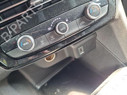 climate-control-opel-mokka-2020-38717601 main image