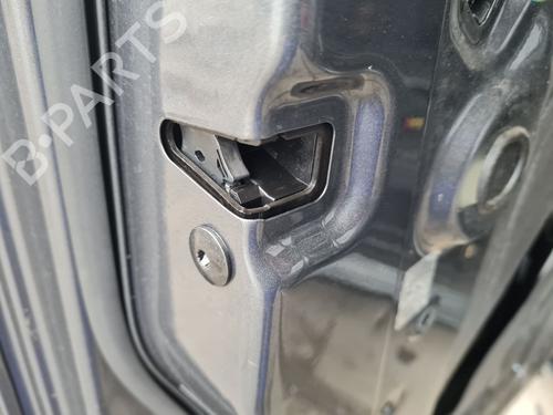 venstre-fortil-las-vw-multivan-t7-stm-stn-2021-31840976 main image