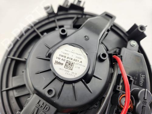 Heater blower motor VW MULTIVAN T7 (STM, STN) 1.4 eHybrid | BP32368708M62 - Image 3