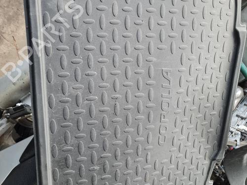 luggage-compartment-floor-toyota-corolla-hatchback-_e21_-_ea1_-_eh1_-2018-34401376 main image