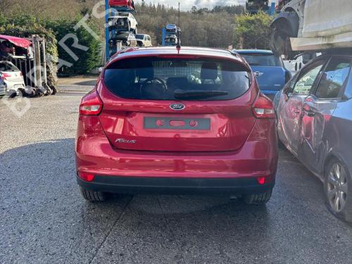 Peças FORD FOCUS III    4490402