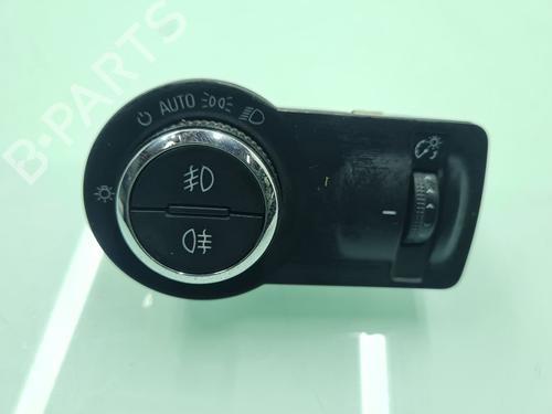 Used Headlight switch OPEL INSIGNIA A (G09) [2008-2017]  21641271