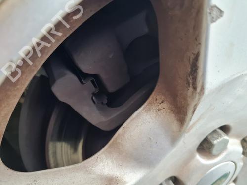 Used Right rear brake caliper LAND ROVER DISCOVERY III (L319) 2.7 TD 4x4 (190 hp) 21643962