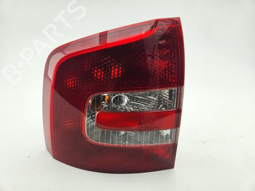 left-taillight-skoda-octavia-ii-combi-1z5-2004-2005-2006-2007-2008-2009-2010-2011-2012-2013-24472247 main image