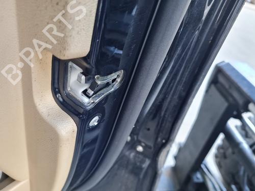 Used Front right lock MERCEDES-BENZ M-CLASS (W164) ML 320 CDI 4-matic (164.122) (224 hp) 24337463