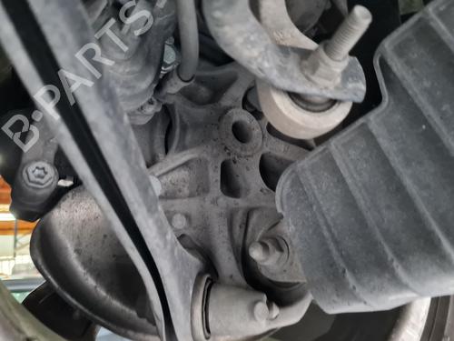 Used Right rear steering knuckle AUDI A4 B9 Avant (8W5, 8WD) 30 TDI (122 hp) 31589897