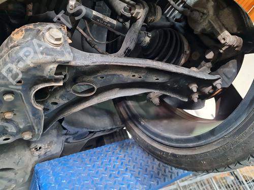 Used Left front suspension arm Left front suspension arm 38175742 38175742