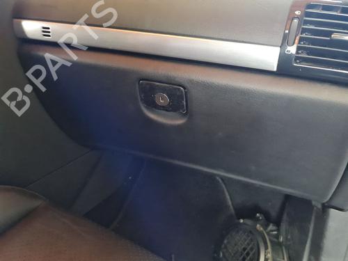 Used Glove box Glove box 37073460 37073460