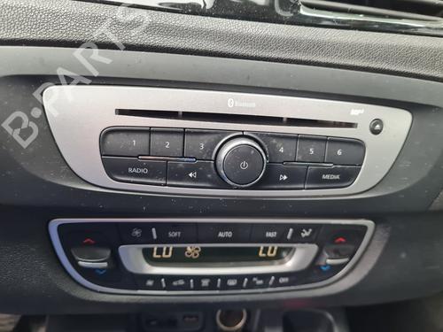 Used Electronic module RENAULT SCÉNIC III (JZ0/1_) [2008-2016]  21644373