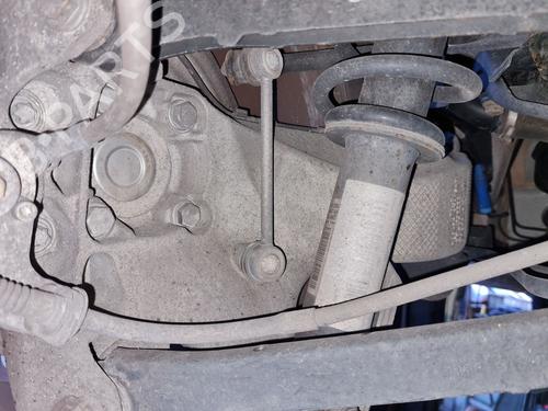 Used Left rear steering knuckle Left rear steering knuckle MINI MINI CLUBVAN (R55) [2012-2014] 31380427 31380427