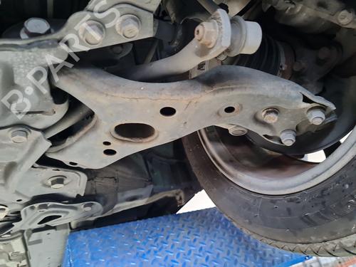 left-front-suspension-arm-toyota-auris-_e18_-2012-2013-2014-2015-2016-2017-2018-2019-40083648 main image