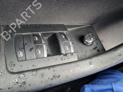 Used Left front window switch AUDI A3 Sportback (8PA) [2004-2015]  21646428