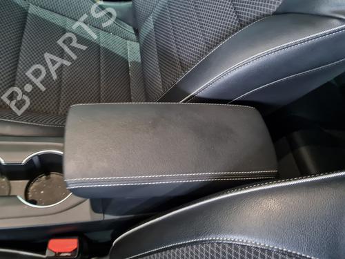 armrest-center-console-renault-arkana-i-lcm_-ldn_-2019-30355585 main image