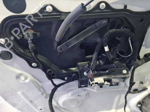 front-left-window-mechanism-jaguar-f-pace-x761-2015-31573606 main image