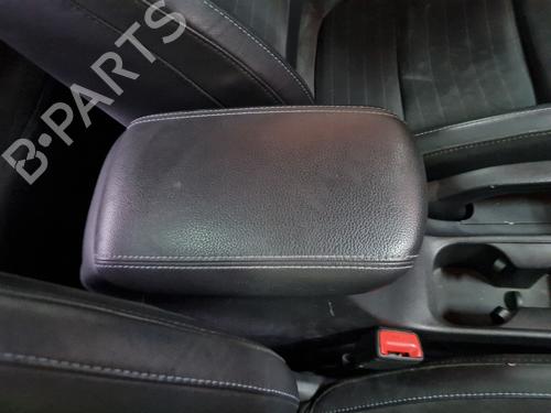 armrest-center-console-hyundai-i30-pde-pd-pden-2016-39588511 main image