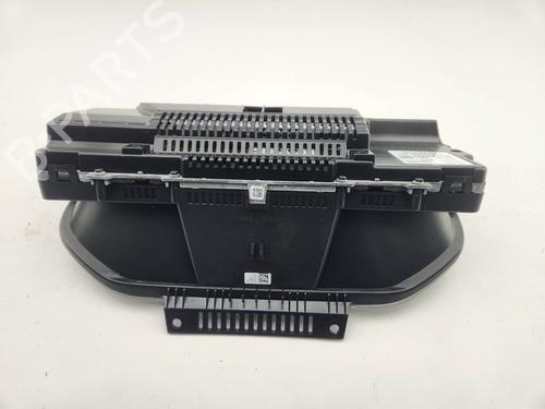Instrument cluster VOLVO XC60 II (246)  | BP32033737C47 