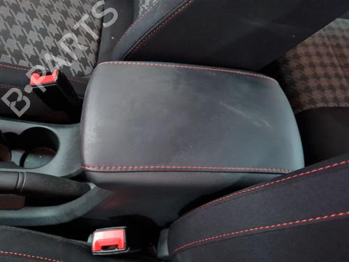 Used Armrest / Center console Armrest / Center console 38107546 38107546