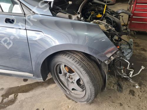 right-front-fenders-renault-clio-v-b7_-2019-27614303 main image
