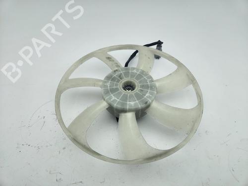 Used Radiator fan Radiator fan TOYOTA COROLLA Saloon (_E21_) 1.8 VVTi Hybrid (ZWE211) (122 hp) 32977648 32977648