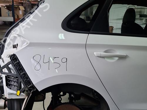Used Right rear fenders Right rear fenders 37693232 37693232